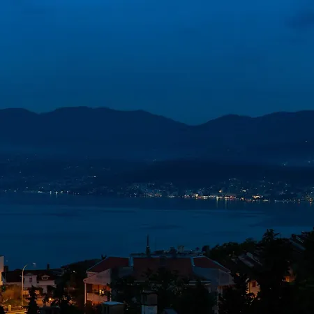 Apartmán Alpaca Penthouse With A Stunning Sea View *