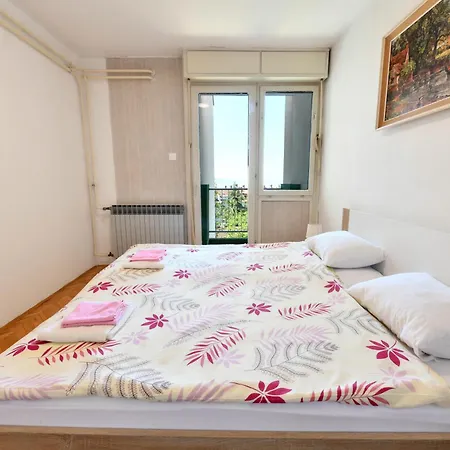 Alpaca Penthouse With A Stunning Sea View アパート *