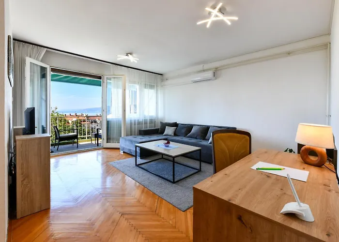 Alpaca Penthouse With A Stunning Sea View Rijeka